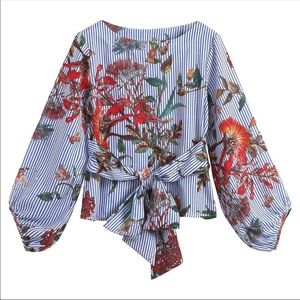 Size S Boutique Floral striped wrap top